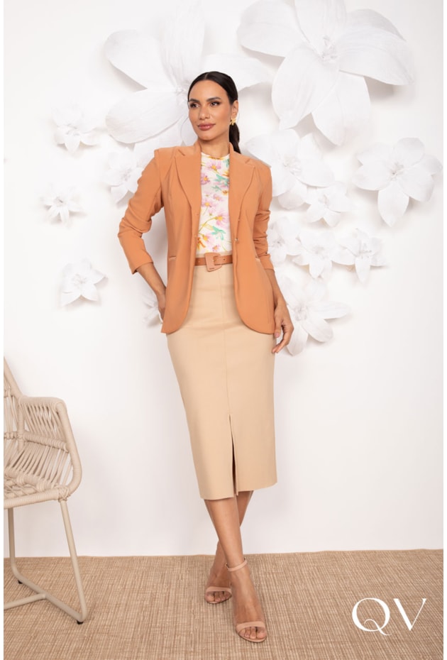 BLAZER EM ALFAIATARIA ALONGADO CARAMELO - LEKAZIS BLAZER EM ALFAIATARIA ALONGADO CARAMELO - LEKAZIS