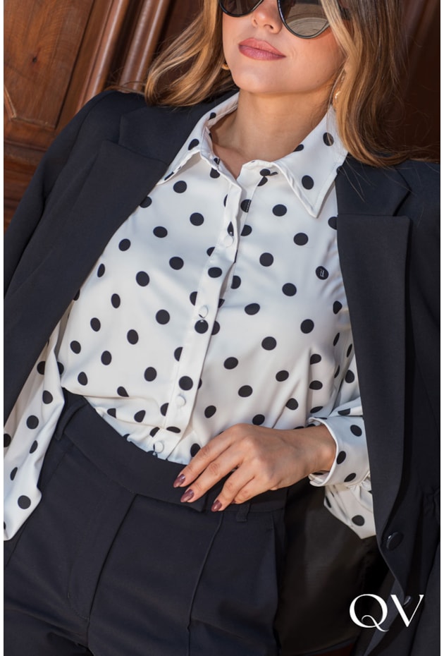 BLAZER EM ALFAIATARIA LAPELA PRETO - LUZIA FAZZOLLI BLAZER EM ALFAIATARIA LAPELA PRETO - LUZIA FAZZOLLI