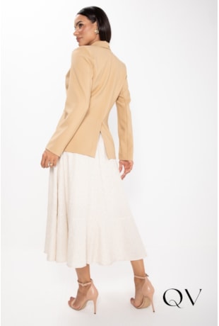 BLAZER EM PLANO DE ALFAIARIA BEGE - LEKAZIS BLAZER EM PLANO DE ALFAIARIA BEGE - LEKAZIS