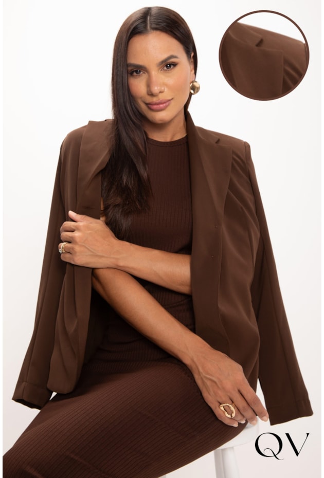 BLAZER EM PLANO DE ALFAIATARIA ALONGADO MARROM - LEKAZIS BLAZER EM PLANO DE ALFAIATARIA ALONGADO MARROM - LEKAZIS