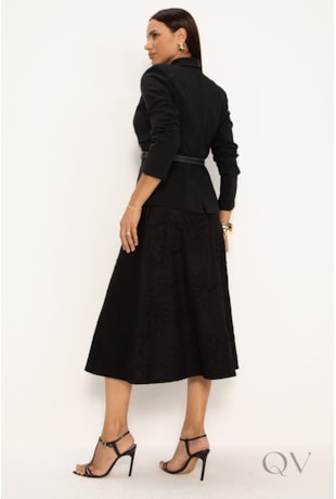 BLAZER ESTRUTURADO EM ALFAIATARIA PRETO - LEKAZIS