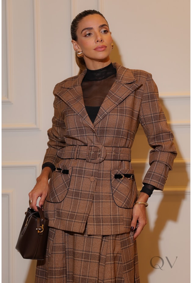 BLAZER MÉDIO COM OMBREIRAS EM ALFAIATARIA XADREZ - LUZIA FAZZOLLI