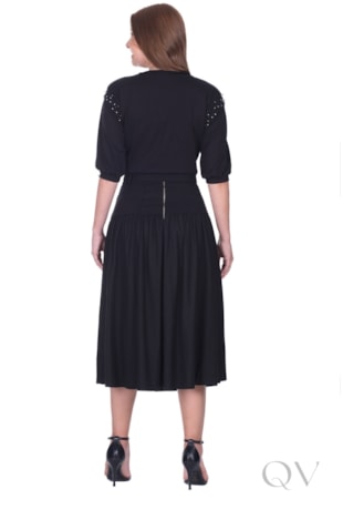 BLUSA BORDADA EM PÉROLAS E PONTO LUZ EM MALHA PRETO - HAPUK