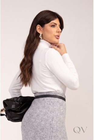 BLUSA CACHARREL GOLA ALTA EM TRICOT OFF WHITE - LEKAZIS