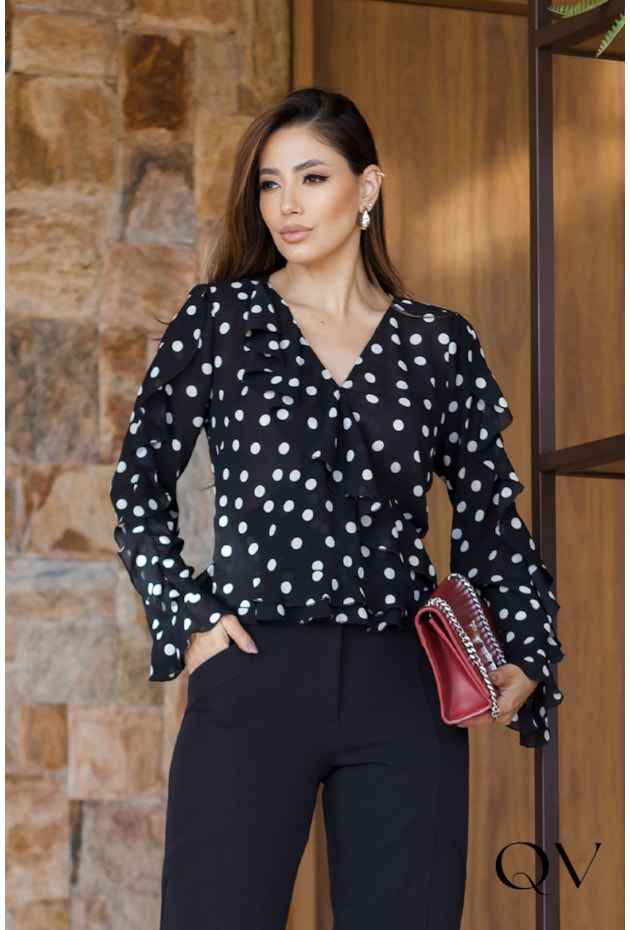 BLUSA CACHECOUER CHIFFON POÁ PRETO - LUZIA FAZZOLLI BLUSA CACHECOUER CHIFFON POÁ PRETO - LUZIA FAZZOLLI