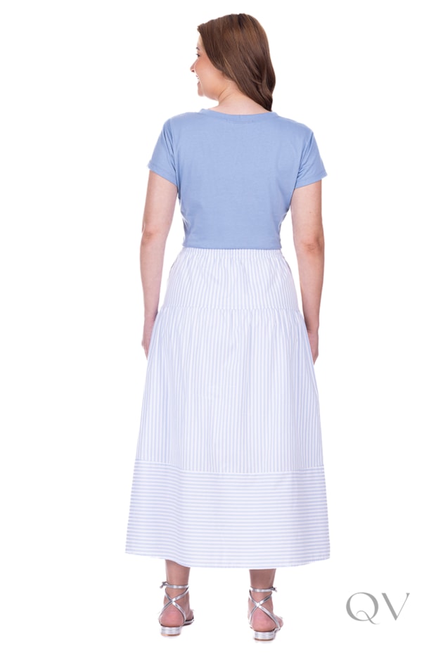 BLUSA COM BORDADO BORBOLETA EM MALHA DE ALGODÃO AZUL - HAPUK