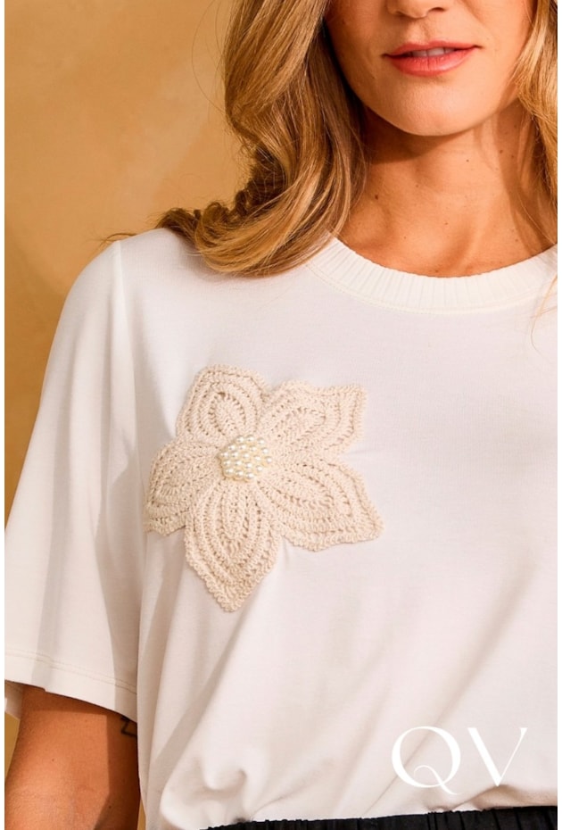 BLUSA COM BORDADO EM POLIÉSTER OFF WHITE - ARTSY