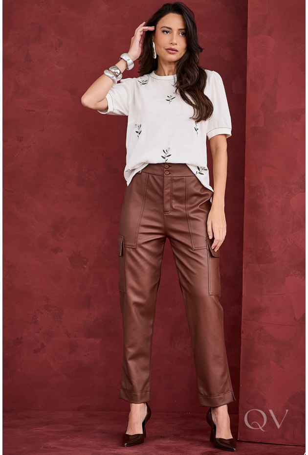 BLUSA COM BORDADO FLORAL EM VISCOLYCRA OFF WHITE - ARTSY