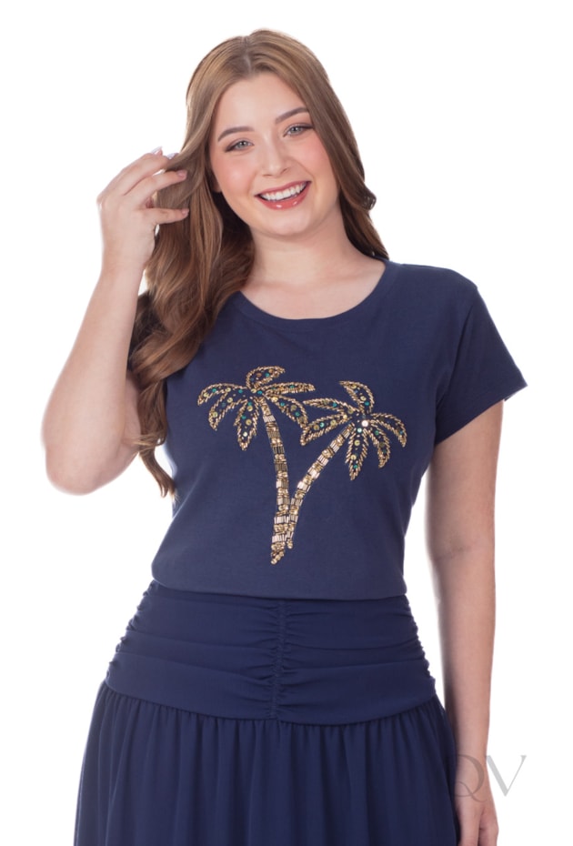 BLUSA COM BORDADO MANUAL EM MALHA AZUL NOITE - HAPUK