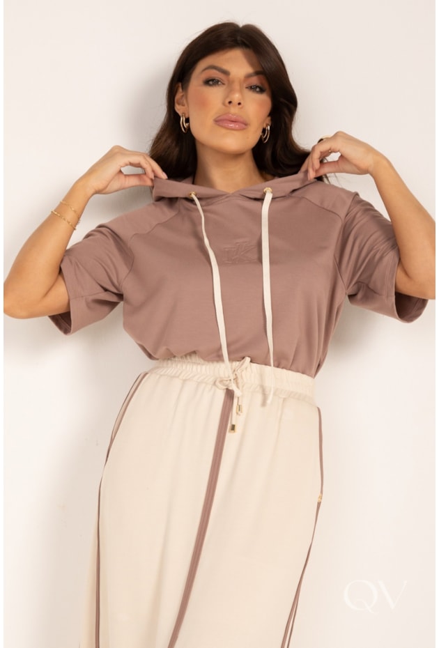 BLUSA COM CAPUZ EM MALHA MOLETINHO BEGE - LEKAZIS
