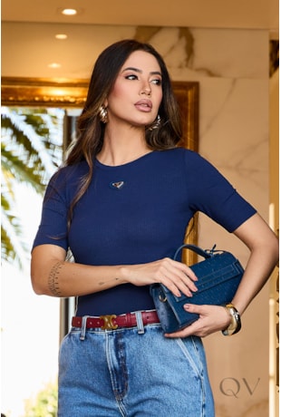 BLUSA COM DECOTE REDONDO EM MALHA CANELADA AZUL - LUZIA FAZZOLLI
