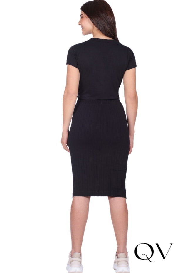BLUSA COM DECOTE REDONDO EM MALHA LISA E CANELADA PRETO - HAPUK