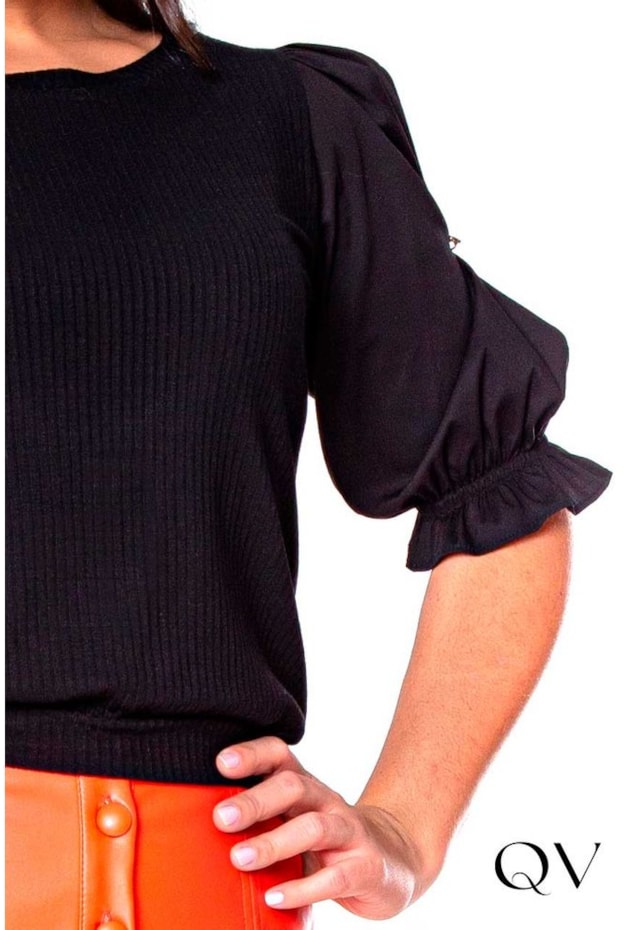 BLUSA COM DETALHE DE PREGAS PRETO - HAPUK BLUSA COM DETALHE DE PREGAS PRETO - HAPUK