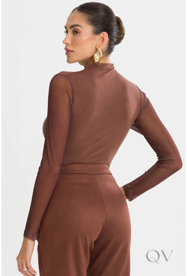 BLUSA COM FRANZIDO E MANGAS EM MALHA TULE MARROM WOOD - TLIC RIO