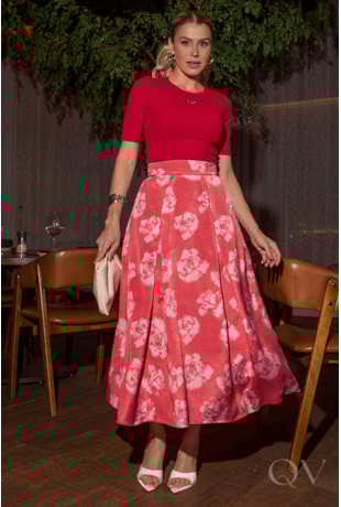 BLUSA COM PLACA LF EM MALHA CANELADA VERMELHO - LUZIA FAZZOLLI