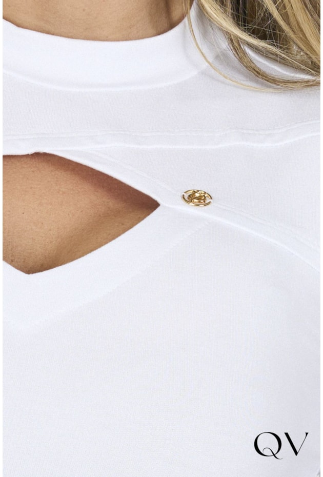 BLUSA COM RECORTE TRANSPASSADO BRANCA - VIA TOLENTINO BLUSA COM RECORTE TRANSPASSADO BRANCA - VIA TOLENTINO