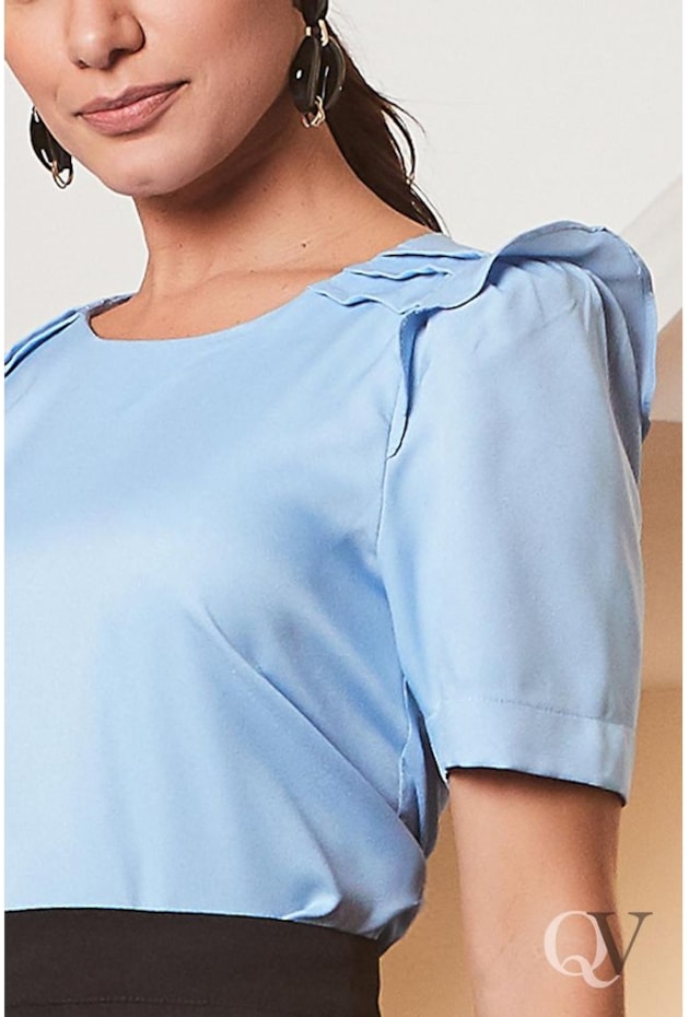 BLUSA CREPE BABADOS E NERVURAS AZUL - LUZIA FAZZOLLI BLUSA CREPE BABADOS E NERVURAS AZUL - LUZIA FAZZOLLI