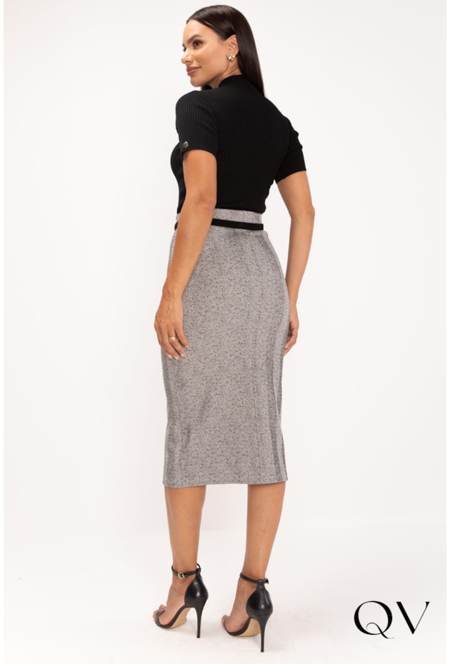 BLUSA DE TRICOT GOLA ALTA PRETO - LEKAZIS