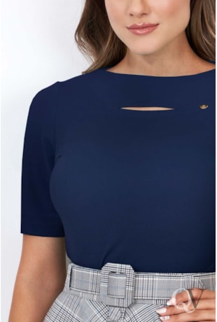 BLUSA DECOTE FECHADO E ABERTURA FRONTAL MARINHO - VIA TOLENTINO