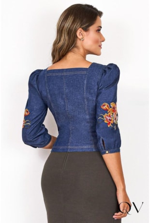 BLUSA DECOTE QUADRADO BORDADO E ZÍPER - VIA TOLENTINO