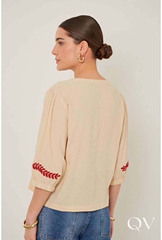 BLUSA EM CAMBRAIA DE LINHO BORDADA GELO - LINDA DE MORRER BLUSA EM CAMBRAIA DE LINHO BORDADA GELO - LINDA DE MORRER