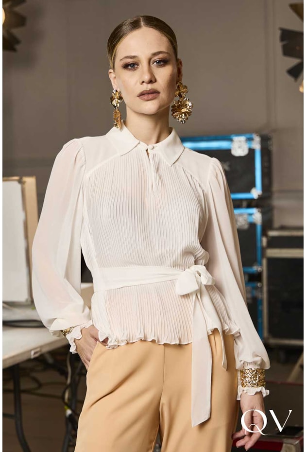 BLUSA EM CHIFFON PLISSADA OFF - LUZIA FAZZOLLI BLUSA EM CHIFFON PLISSADA OFF - LUZIA FAZZOLLI