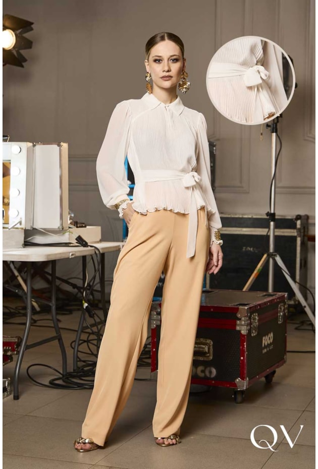 BLUSA EM CHIFFON PLISSADA OFF - LUZIA FAZZOLLI BLUSA EM CHIFFON PLISSADA OFF - LUZIA FAZZOLLI