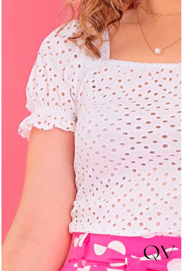 BLUSA EM LAISE COM DECOTE QUADRADO OFF WHITE - PURO SHARMY BLUSA EM LAISE COM DECOTE QUADRADO OFF WHITE - PURO SHARMY