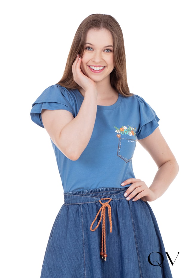 BLUSA EM MALHA COM BORDADO MANUAL AZUL - HAPUK