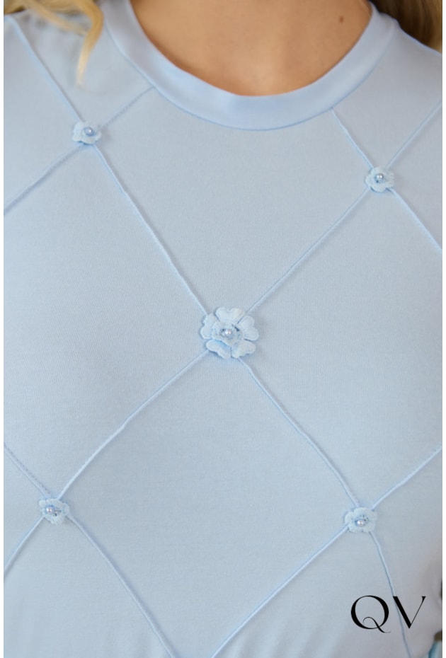 BLUSA EM MALHA GUIPIR FRONTAL AZUL - DOCE MARIA BLUSA EM MALHA GUIPIR FRONTAL AZUL - DOCE MARIA