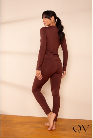 BLUSA EM MALHA TÉRMICA MARROM - LEKAZIS BLUSA EM MALHA TÉRMICA MARROM - LEKAZIS