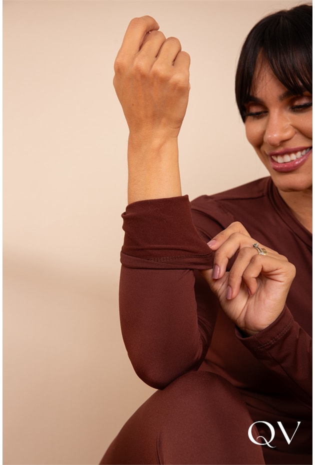 BLUSA EM MALHA TÉRMICA MARROM - LEKAZIS BLUSA EM MALHA TÉRMICA MARROM - LEKAZIS