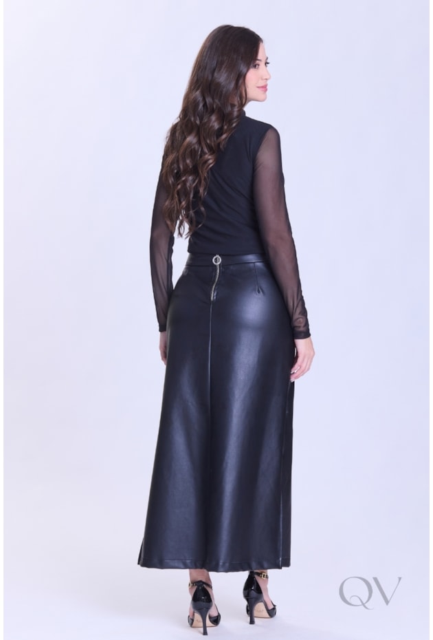 BLUSA EM MALHA TULE LISA PRETO - HAPUK