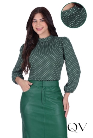 BLUSA EM TECIDO PLANO COM ESTAMPA EM POÁ VERDE - HAPUK