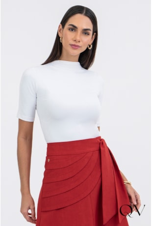 BLUSA EM TECIDO PLANO GOLA ALTA OFF - VIA TOLENTINO BLUSA EM TECIDO PLANO GOLA ALTA OFF - VIA TOLENTINO