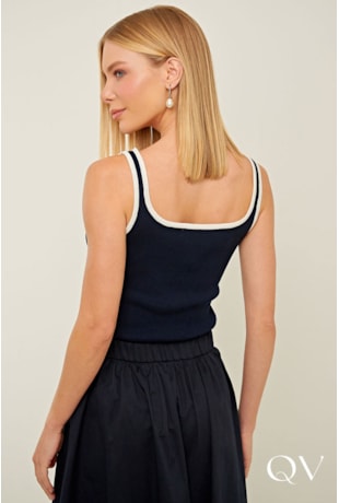 BLUSA EM TRICOT PREMIUM BOTÕES MARINHO - LINDA DE MORRER BLUSA EM TRICOT PREMIUM BOTÕES MARINHO - LINDA DE MORRER