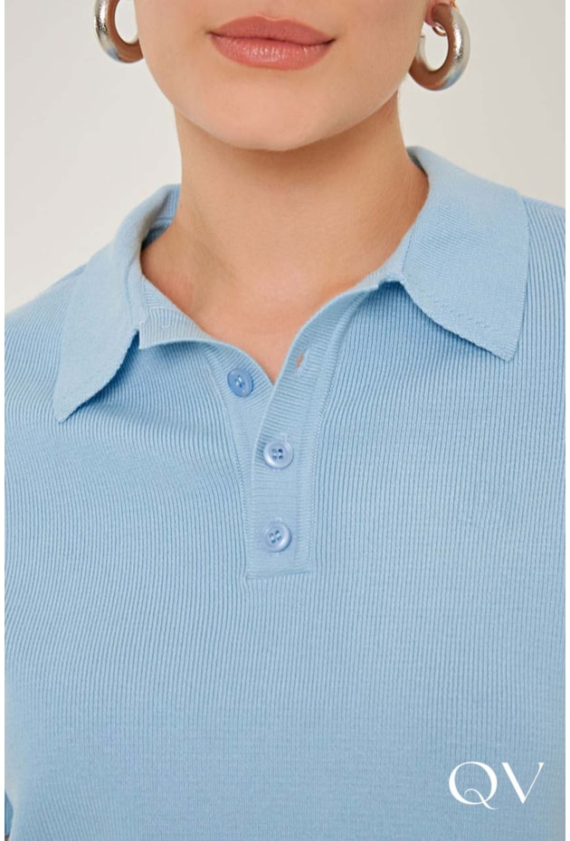 BLUSA EM TRICOT PREMIUM SLIM AZUL CÉU - LINDA DE MORRER BLUSA EM TRICOT PREMIUM SLIM AZUL CÉU - LINDA DE MORRER