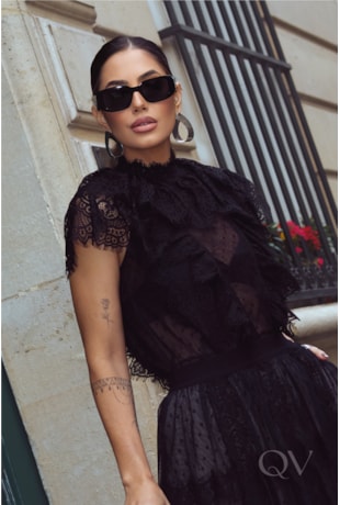 BLUSA EM TULE COM RENDA CHANTILLY POÁ PRETO - LUZIA FAZZOLLI