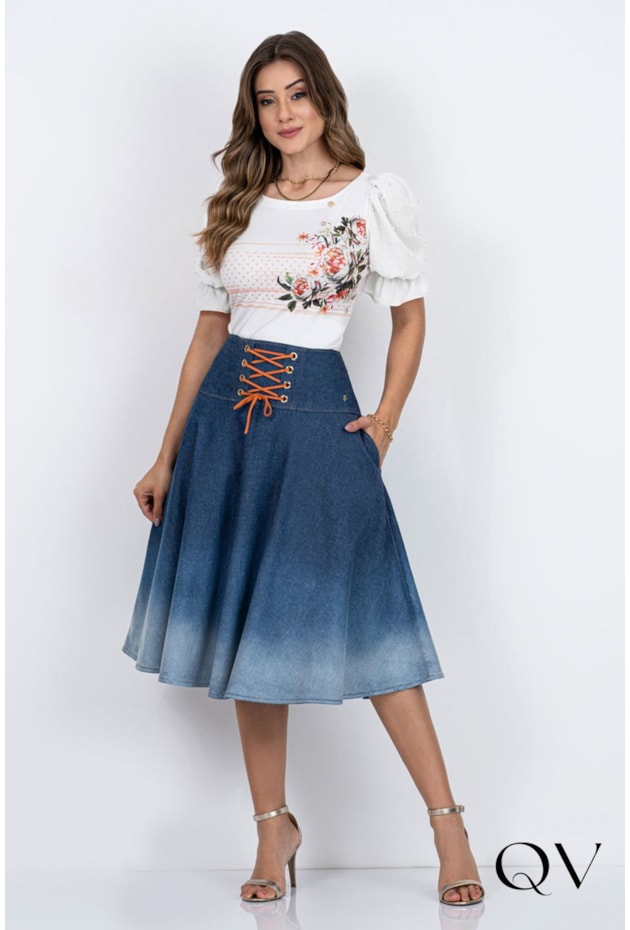 BLUSA ESTAMPA FRONTAL E PÉROLAS OFF WHITE - VIA TOLENTINO BLUSA ESTAMPA FRONTAL E PÉROLAS OFF WHITE - VIA TOLENTINO