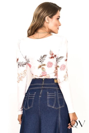 BLUSA ESTAMPA LOCALIZADA FLORAL - VIA TOLENTINO
