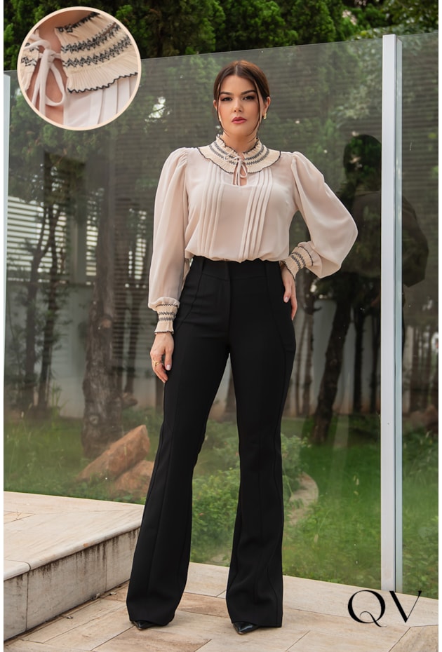 BLUSA GOLA PLISSADA COM AMARRAÇÃO BEGE - LUZIA FAZZOLLI BLUSA GOLA PLISSADA COM AMARRAÇÃO BEGE - LUZIA FAZZOLLI