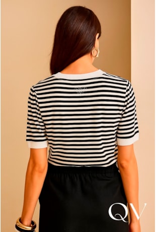 BLUSA LISTRADA COM DETALHE FLORAL EM PRETO E BRANCO - ARTSY