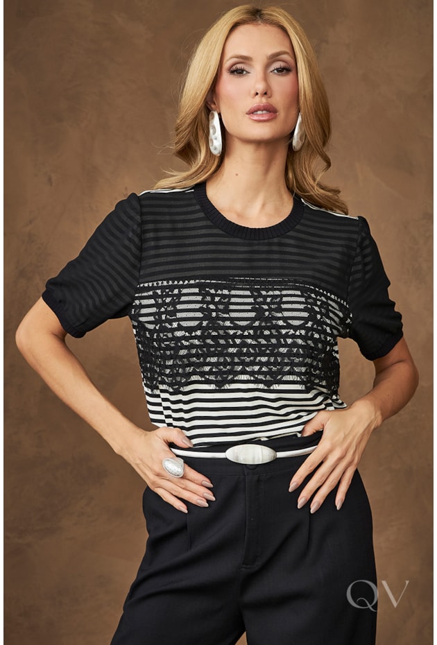 BLUSA LISTRADA COM RENDA EM VISCOSE PRETO - ARTSY