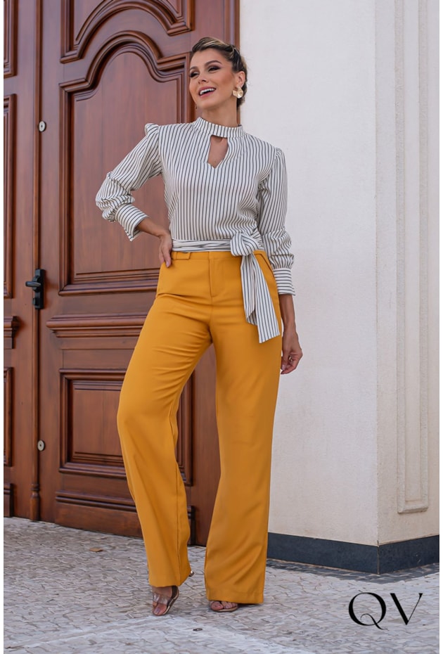 BLUSA LISTRADA DECOTE COM ABERTURA PRETO - EVA BELLA BLUSA LISTRADA DECOTE COM ABERTURA PRETO - EVA BELLA