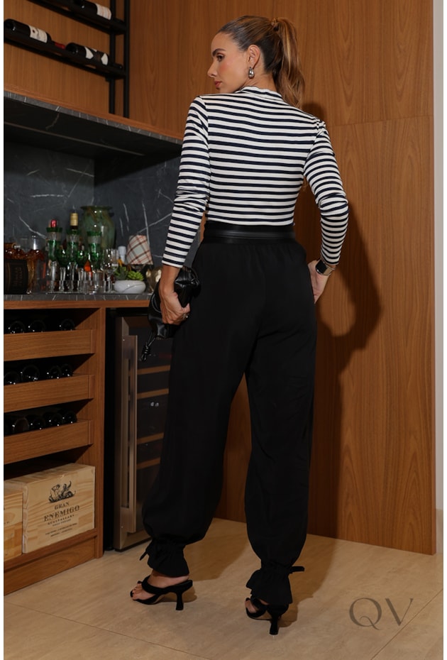 BLUSA LISTRADA EM MALHA CANELADA MARINHO - LUZIA FAZZOLLI