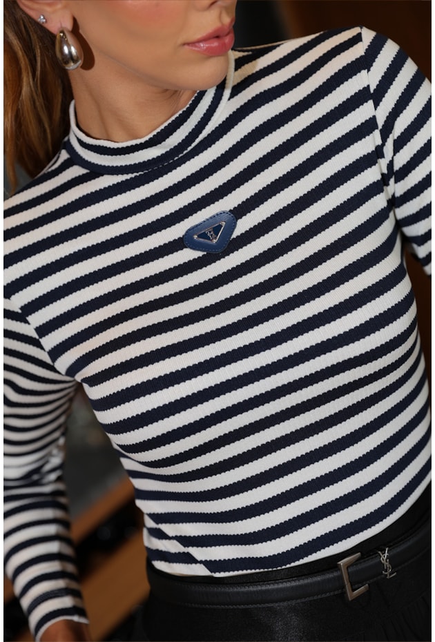 BLUSA LISTRADA EM MALHA CANELADA MARINHO - LUZIA FAZZOLLI