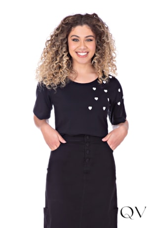 BLUSA MALHA BORDADO CORAÇÕES PRETO - HAPUK