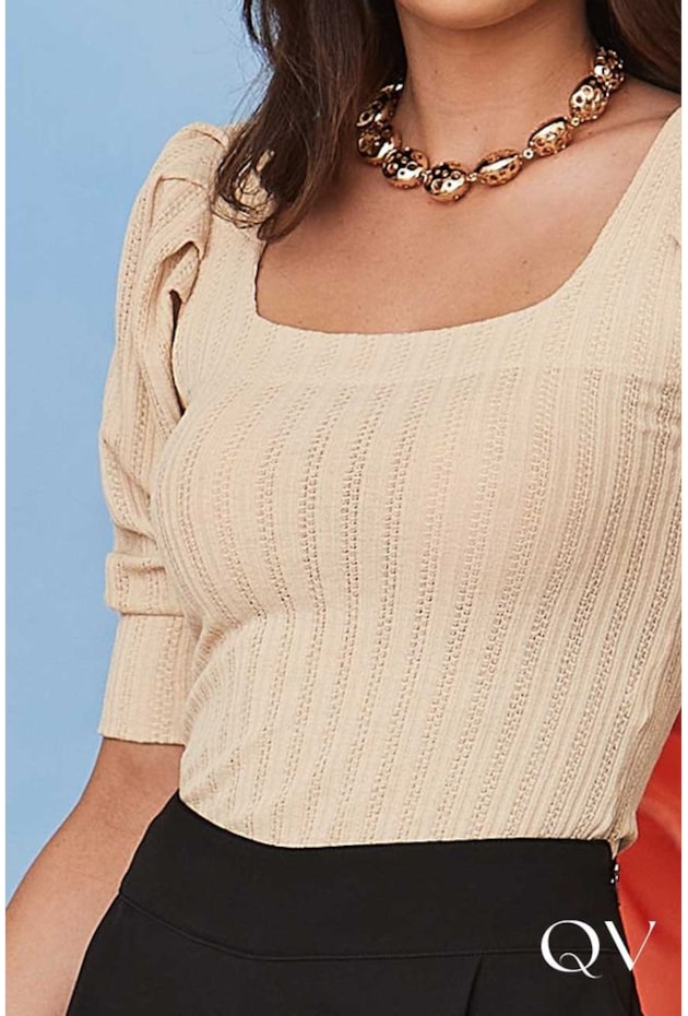 BLUSA MALHA CANELADA DECOTE QUADRADO BEGE - LUZIA FAZZOLLI BLUSA MALHA CANELADA DECOTE QUADRADO BEGE - LUZIA FAZZOLLI