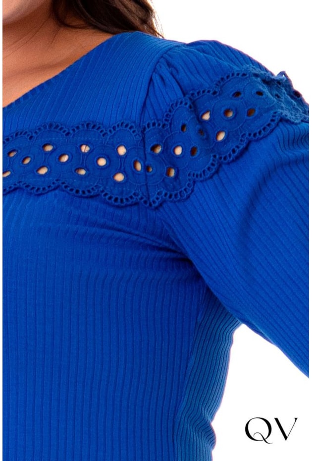 BLUSA MALHA CANELADA DETALHES EM LAISE AZUL ROYAL - HAPUK BLUSA MALHA CANELADA DETALHES EM LAISE AZUL ROYAL - HAPUK