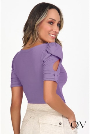 BLUSA MALHA COM DETALHE DE PASSANTES LILÁS - VIA TOLENTINO